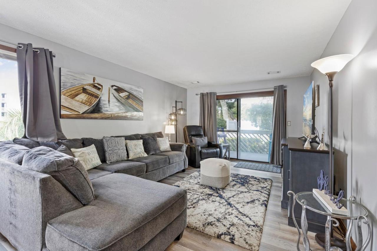 Spacious Modern Condo - 1St Floor - One Block To The Beach Myrtle Beach Kültér fotó