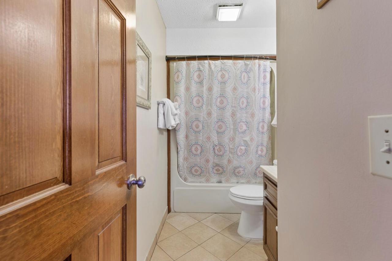 Spacious Modern Condo - 1St Floor - One Block To The Beach Myrtle Beach Kültér fotó