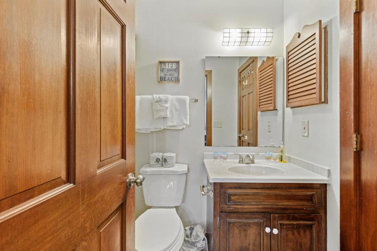 Spacious Modern Condo - 1St Floor - One Block To The Beach Myrtle Beach Kültér fotó